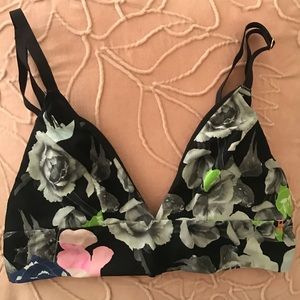 🌸 Stance Beau Floral Triangle Crop Bralette🌸